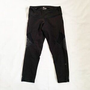 Old‎ Navy Active Go-Dry Black Mesh Panel Cropped Leggings Womens Size Small